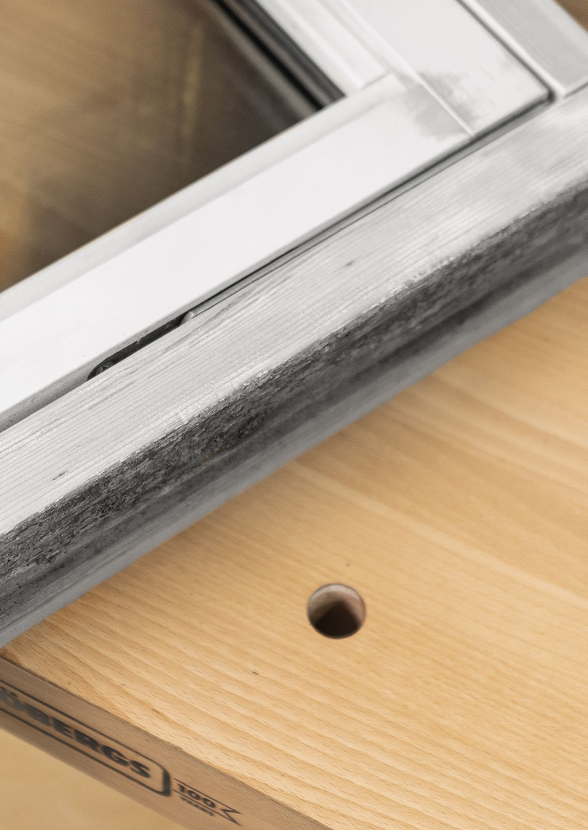 Wood frame sanding